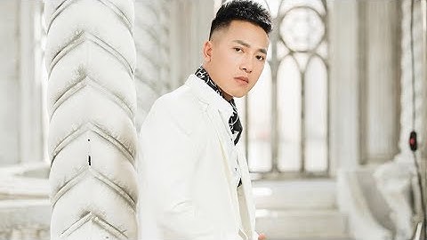 Cuộc sống giàu có, cát-xê khủng tới mức bất ngờ của ca sĩ "hội chợ" Châu Khải Phong