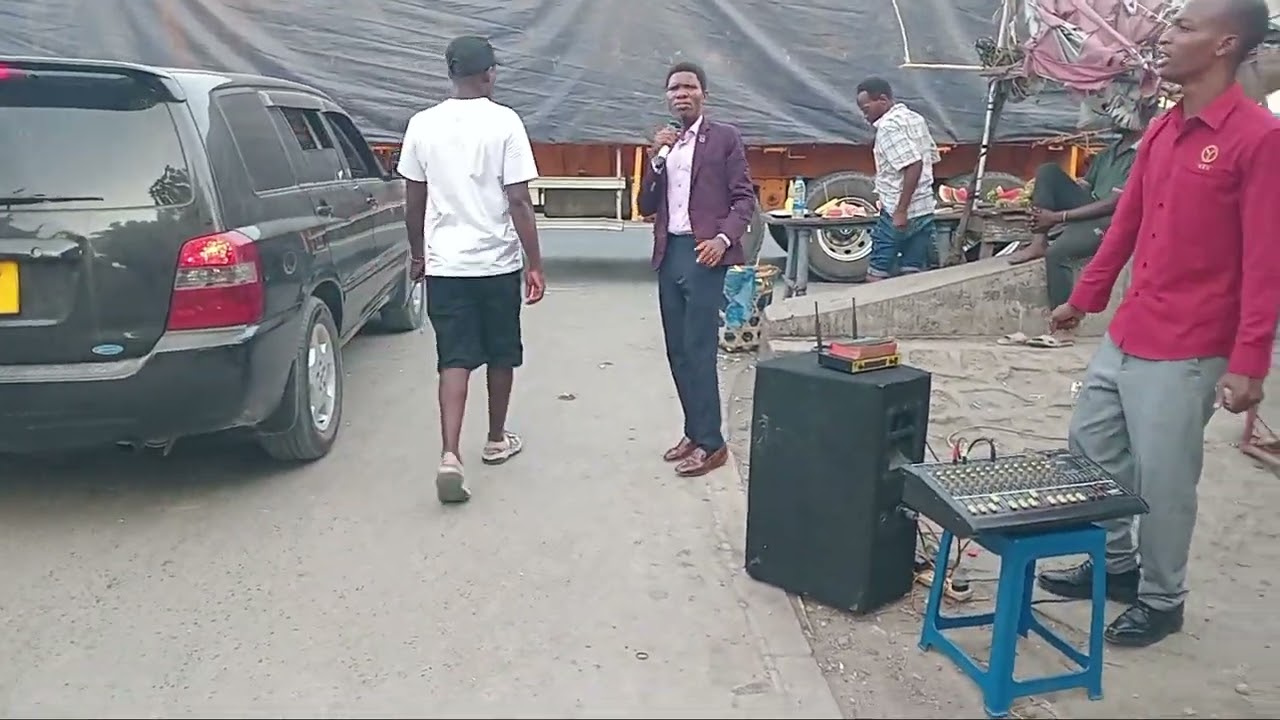 USINIPITE BWANA NIKO HAPA | INJILI MTAANI