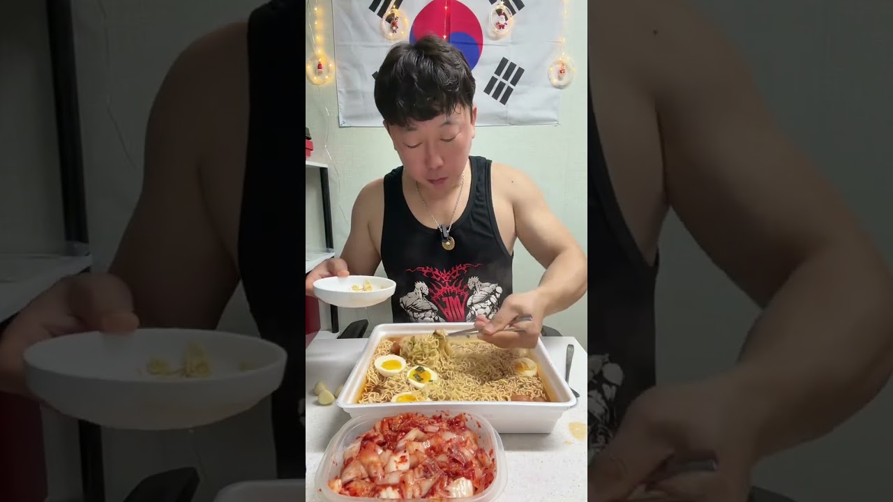 Перекус Корейца чек большой доширак 