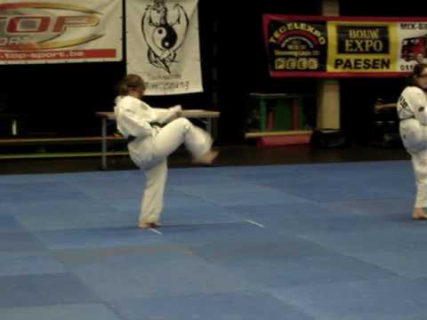 taekwondo demo stijl Dim-dojang genk