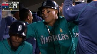 LAA@SEA: Mariners break game open with nine-run 2nd