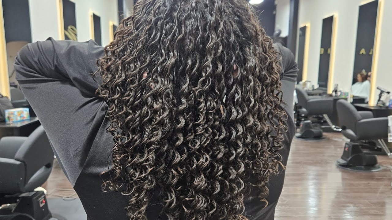 12-hour round-day trip came to me for a spiral perm 😱 #hairtransformation #spiralperm