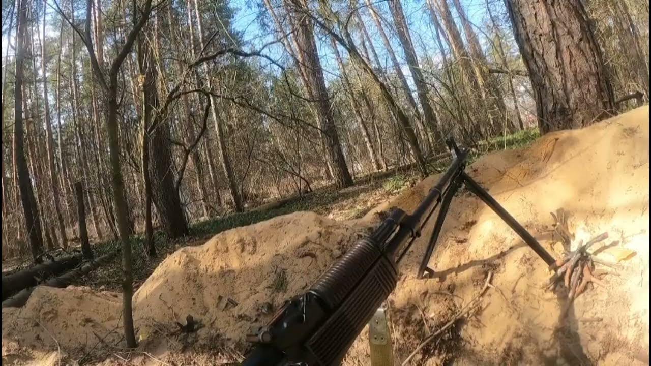 спецназ в лесу. русский спецназовец. украина кадры реальных боев. валуйская пехота. кадры реального боя.