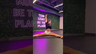 Side Split Stretch Routine. Chebyjane