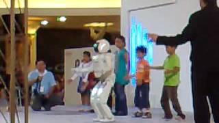 ASIMO - Dancing