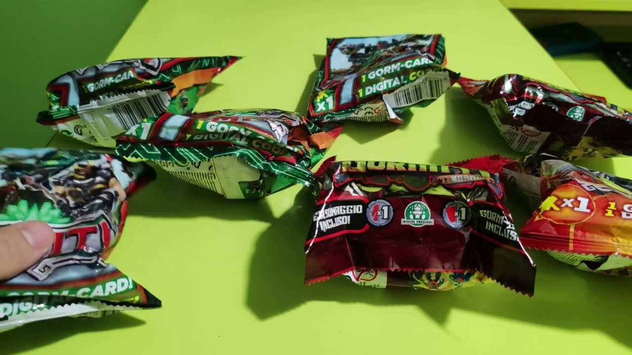 Моя самая неудачная распаковка! Я открыл семь пачек Gormiti 2018 и Legends и... Распаковка Gormit...