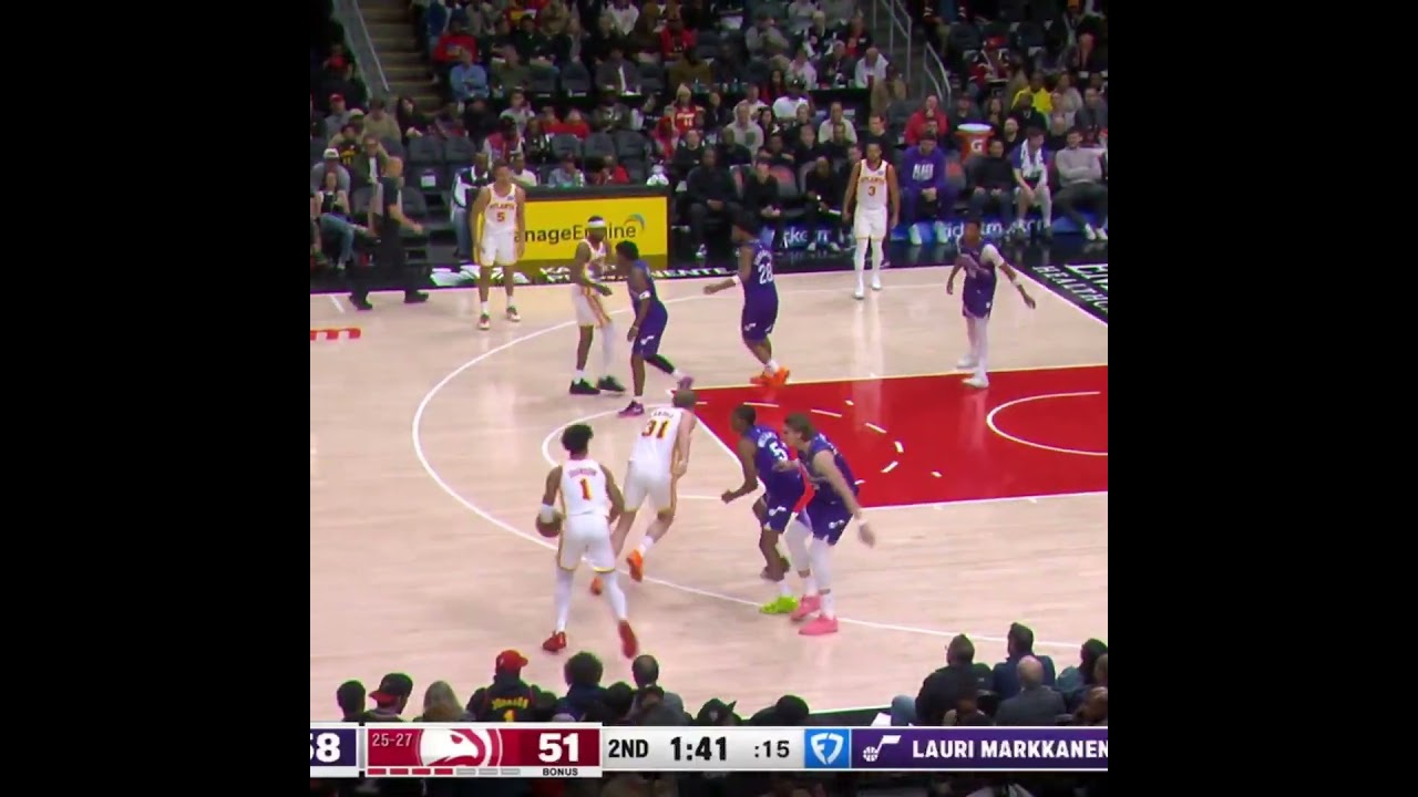 Джок Лэндейл: 26 очков, 11 подборов, 5 передач, 4 блока, 10/14 попаданий с игры, 5/8 трехочковых,...