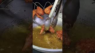 SALTED EGGS CHICKEN WINGS