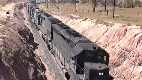 SP7404 E, and ATSF 521 E, the 991 Train at Tehachapi Tunnel 9 on  4-16-1993