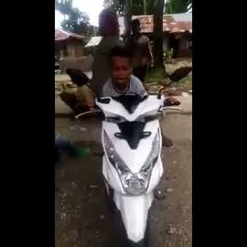 KEREN!!! Bocah NTT Ini Bisa Tiru Suara Komentator MotoGP