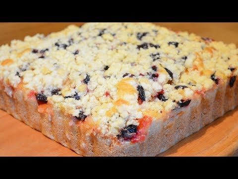 Видео рецепт Пирог на кефире (или кислом молоке) с ягодами