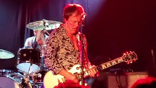 Watch Hoodoo Gurus In The Middle Of The Land video