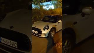 ShareNow Mini Cooper Cabrio at night (2) screenshot 1