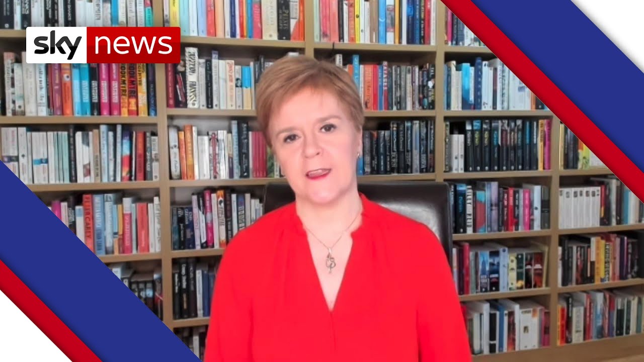 Sturgeon reads out Salmond messages