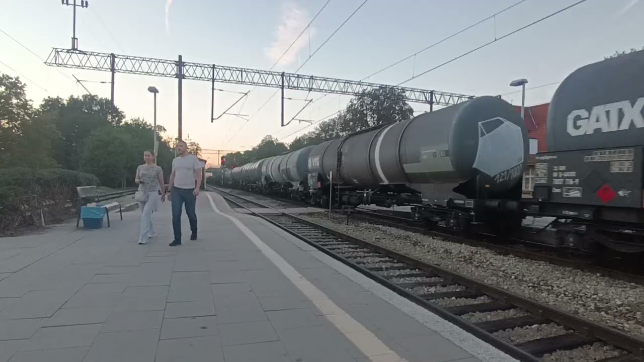 Eu07 DLA z 2 br232-XXX i Br232-XXX Captrain😎.