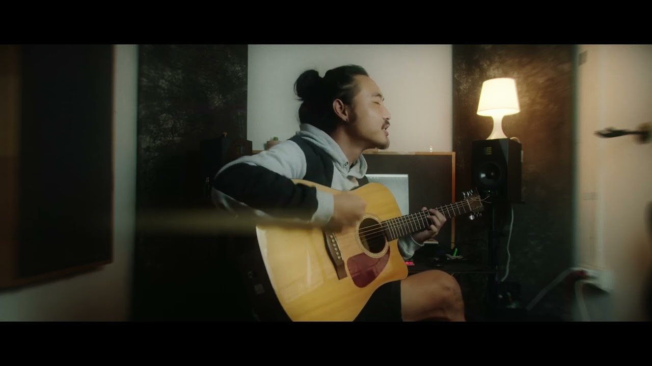 Poe Gyi - ရယ်သံမှာသက်ပြင်းများနဲ့ (Demo)