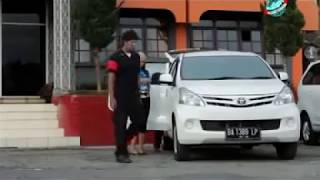 Download Lagu [LAWAK MINANG] Tukang Kicuah - Buset MP3