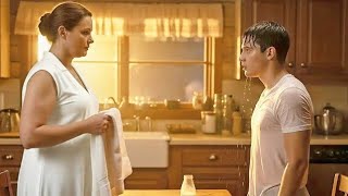 «19-летний парень и 45-летняя женщина — мама его девушки 😱 История как в фильме!»