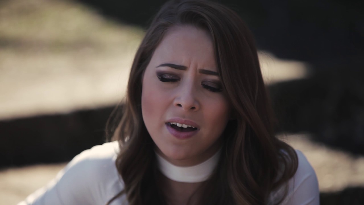 Kalie Shorr Covers 'When You Say Nothing at All' - YouTube