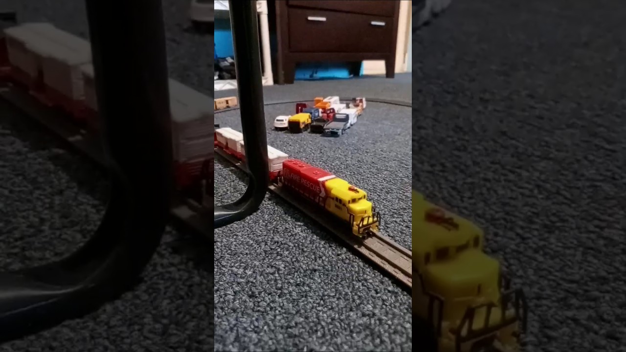 UP 8364 Pull Amtrak Passing Through Zephyrville FL 3/11/25