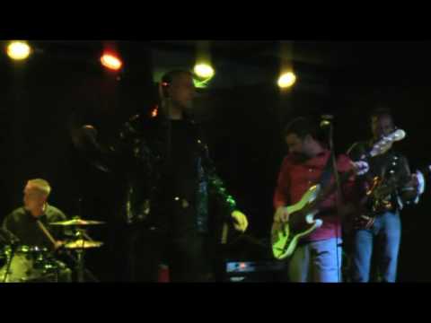 Blue Hearts play live at the The Free Butt venue i...