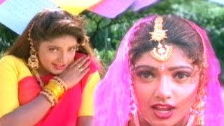 Maa Perati jamchettu Full Video Song || Pelli Sandadi Movie || Srikanth, Ravali, Deepthi Bhatnagar screenshot 3