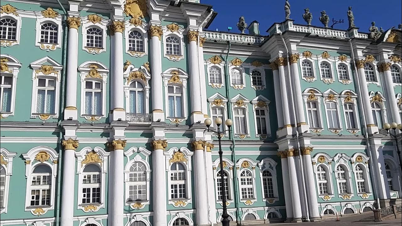 Кто построил зимний дворец в петербурге