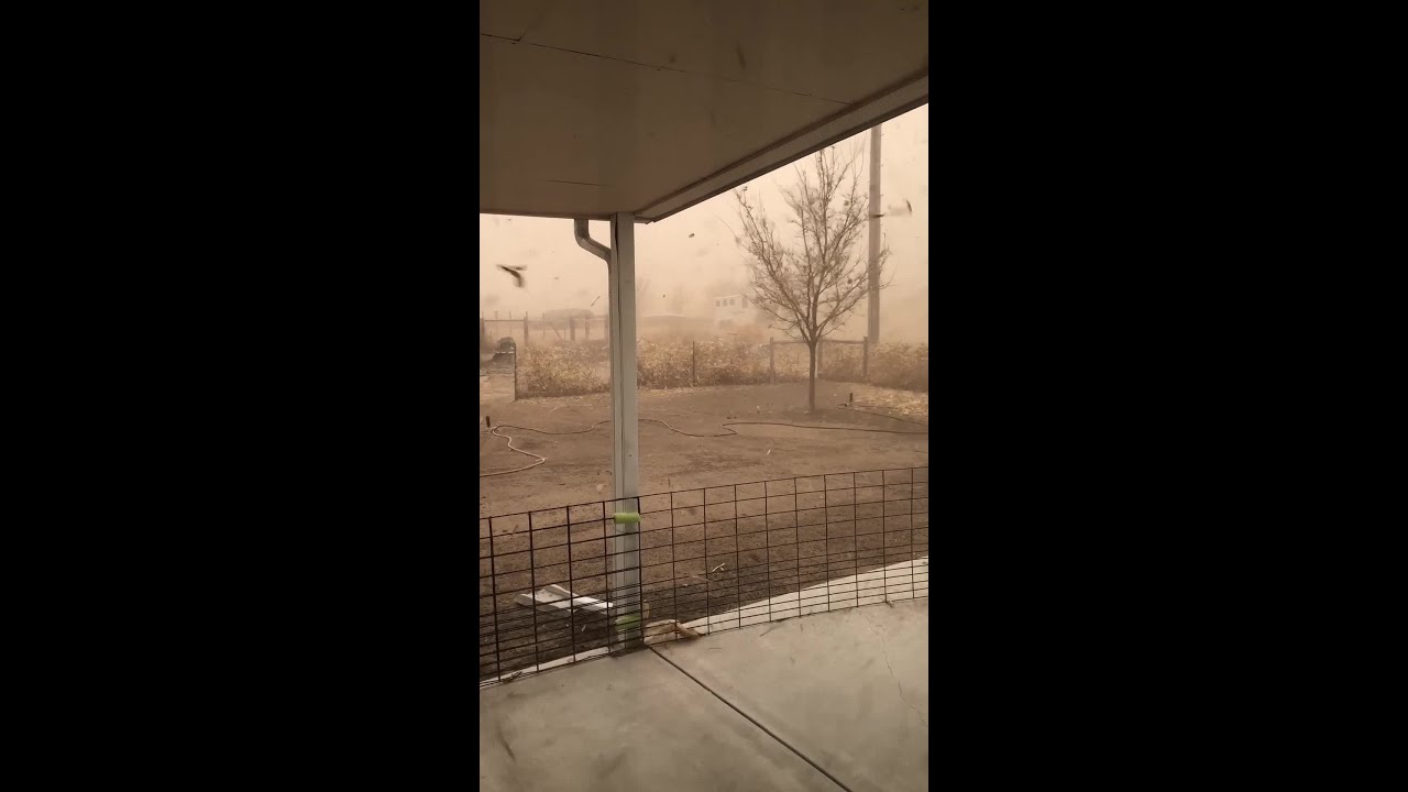 Wind gusts lash western Kansas