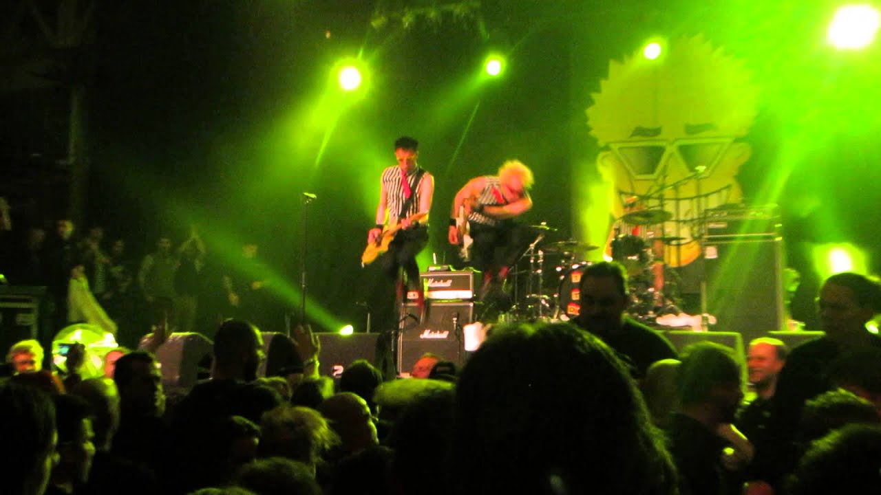 The Toy Dolls Alec's Gone Scumbash 2014 Rotterdam YouTube