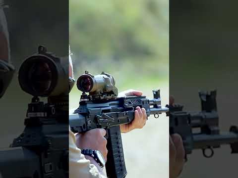 АК-308 стрельба очередями из нового супер мощного Автомата Калашникова на Форуме Армия 2022 #Shorts