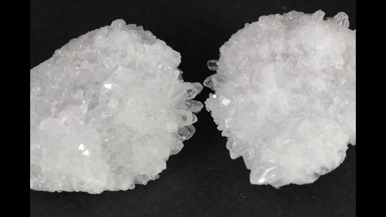 蛍鉱山産水晶 クラスター 2個セット 47.6g / Japanese Quartz - YouTube