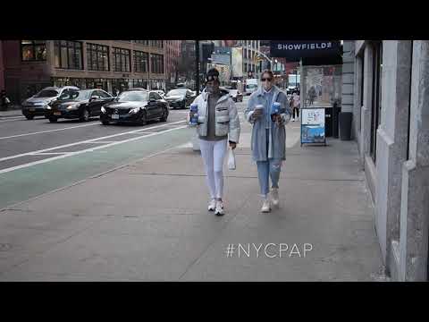 GIGI HADID & HER MOM YOLANDA  GETS COFFEE  AND RETURNS TO HER APARTMENT IN SOHO NEWYORK