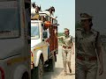 Apne kagjat dikhayen