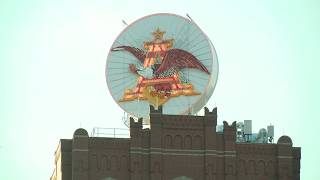 Anheuser-Busch lights new sign in St. Louis
A new sign is shining a light on a new era at the Anheuser-Busch Brewery. Anheuser-Busch lights new sign in St. Louis