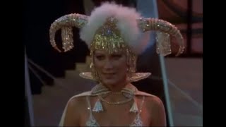 Paraçek, Sarah4K - Tanzen