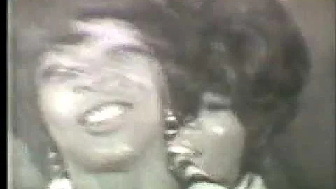 Martha & The Vandellas "Dancing in the Streets"