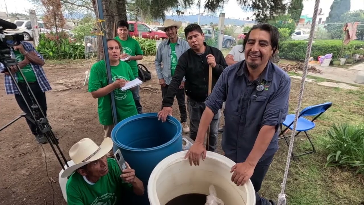 ELABORACIÓN DE MICROORGANISMOS SÓLIDOS. ESTACIÓN 1 MODELO UTOPÍA.