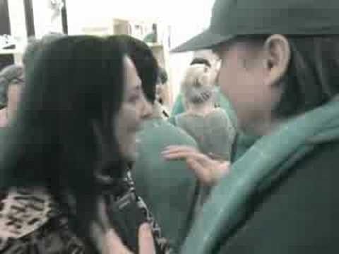 kelly-cutrone-discovers-the-last-warhol-movie-star-(6-min.)