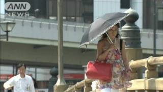 東京は3日連続の猛暑日か　厳しい暑さ続く（10/07/23）
