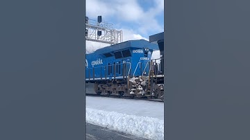 Do You Remember Conrail?  Norfolk Southern Heritage Locomotives In Snow On CSX, JawTooth #Shorts