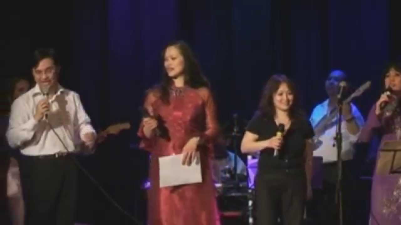 Nụ Cười Sơn Cước Paris yêu nhạc Việt