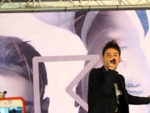 潘瑋柏--2012.9.8新時代購物商場--24個比利簽唱會~(釋放自己)