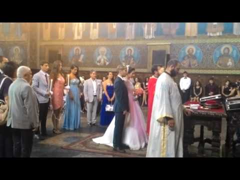 Видео: Как става сватбата в църква?