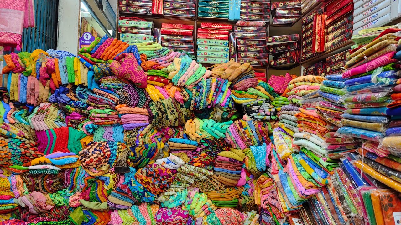 ನಮ್ಮ ಚಿಕ್ಕಪೇಟೆ ಬೆಂಗಳೂರು - 100 ರೂ ಸೀರೆ ಸೀಗುತಾ! daily wear sarees | chickpet sarees | mayur creations
