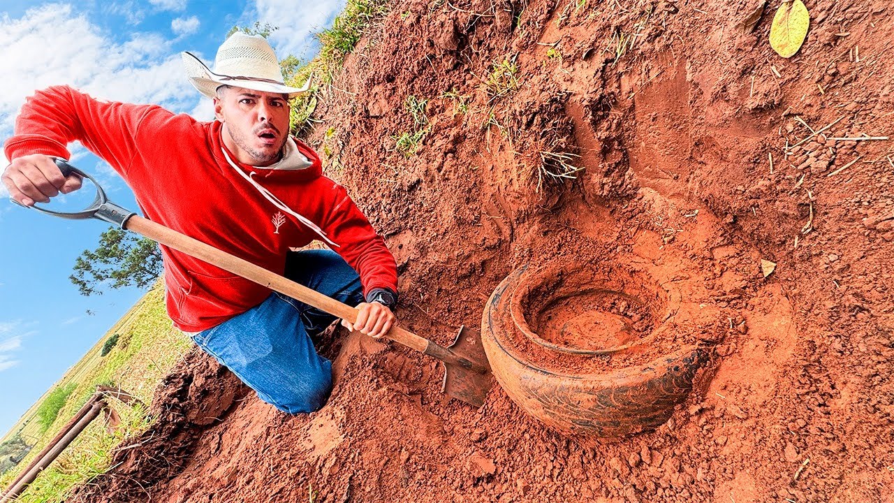 ENCONTREI UMA RODA DE CARRO ANTIGO COM O DETECTOR DE METAL NA MINHA FAZENDA