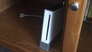 Me setting up and using the GameCube Wavebird Wireless Controller and testing it with a Game