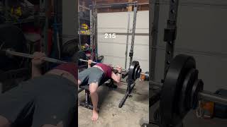 215lbs #benchpress
