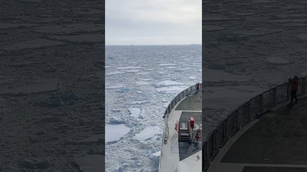 Ship Sailing Through Solid Ice | Frozen Ocean Survival 