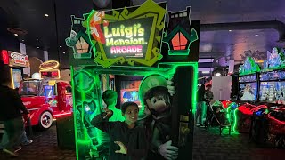 Download lagu Nolan plays Luigi’s Mansion Arcade Game at Dave and Buster’s