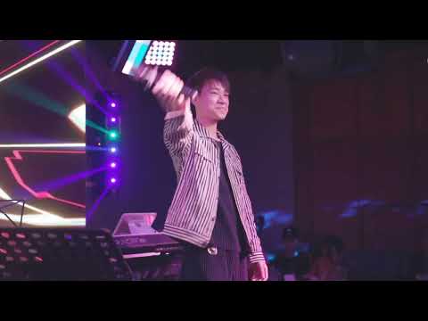 【Live】Royal何衍隆  在Desmond呂嘉強《愛與夢演唱會》上   唱出好久沒唱的獨唱版《第一印象》